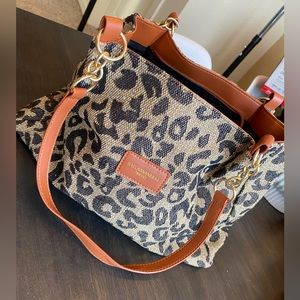 Leopard Print Tote Bag with Zipper NWOT